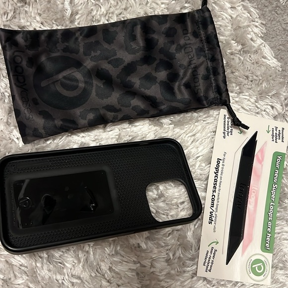 iPhone 13 Pro Max Loopy Case - Picture 3 of 3